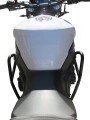 Suzuki_GSR_750_4.jpg