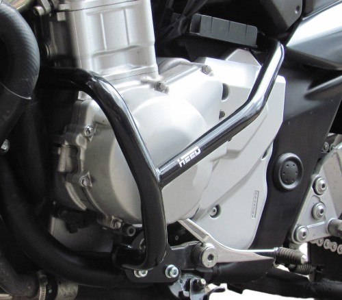 Suzuki_GSF_1250_3_cA.jpg
